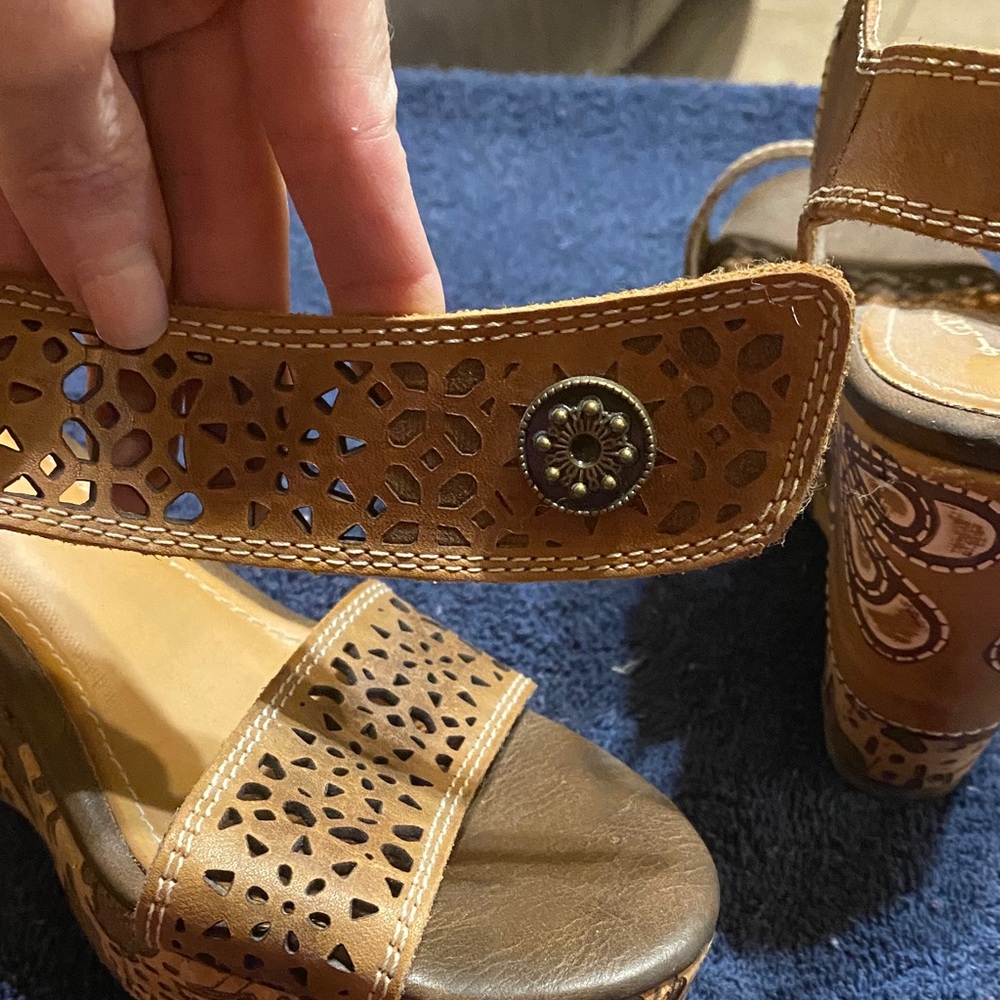 Spring Step Brown Perforated Sandals - Picture 6 of 6